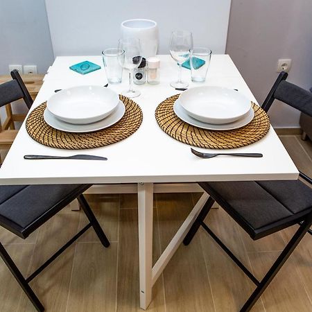 Studio Apartment With All Amenities In Kolonaki アテネ エクステリア 写真