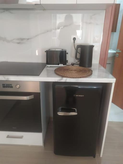 Studio Apartment With All Amenities In Kolonaki アテネ エクステリア 写真