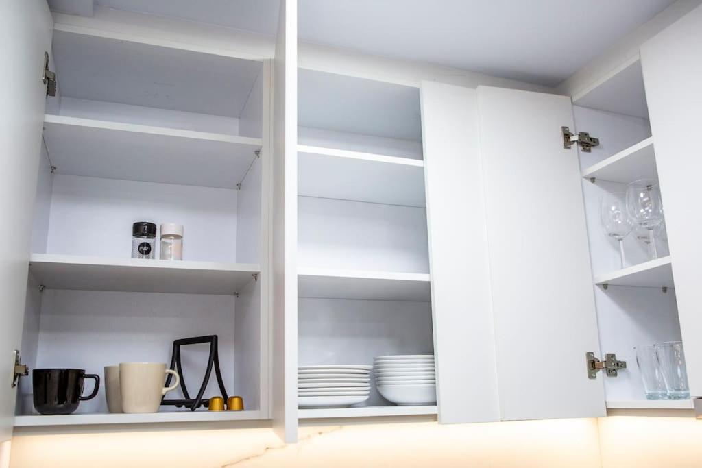 Studio Apartment With All Amenities In Kolonaki アテネ エクステリア 写真
