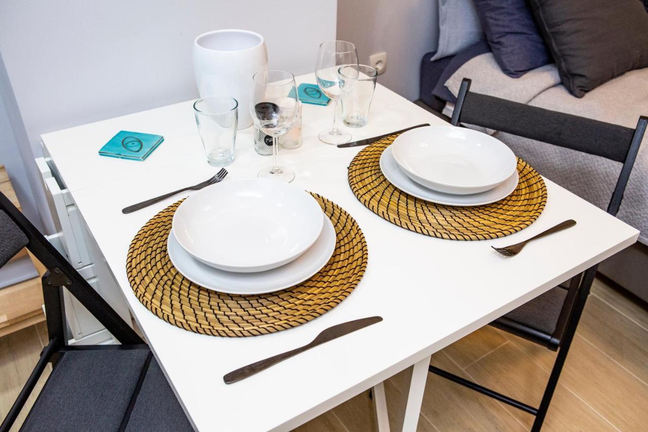 Studio Apartment With All Amenities In Kolonaki アテネ エクステリア 写真