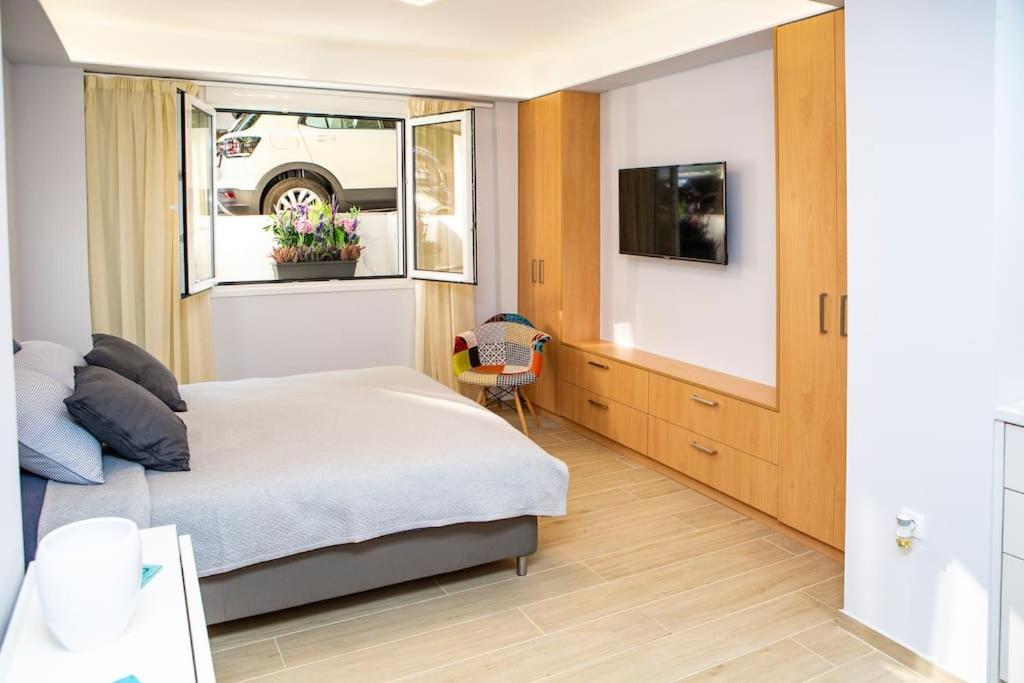Studio Apartment With All Amenities In Kolonaki アテネ エクステリア 写真
